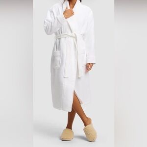 Cozy Earth* Women's White waffle Bathrobe
